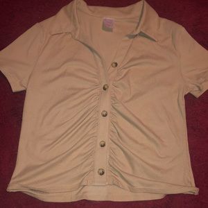 * no boundaries* tan* size L* crop*